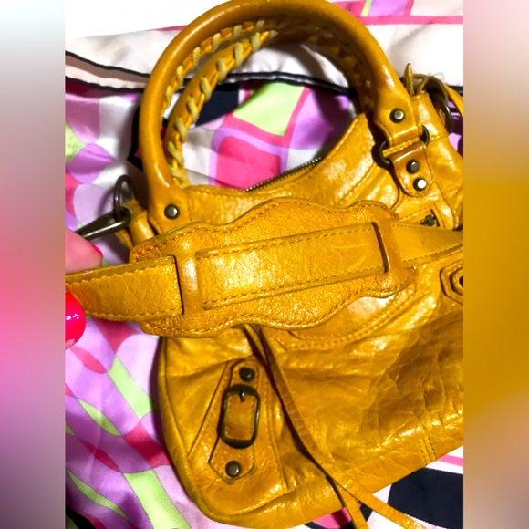 VINTAGE AUTHENTIC BALENCIAGA CHÈVRE FIRST MINI MOTORCYCLE YELLOW CITY TOTE BAG - Picture 7 of 13